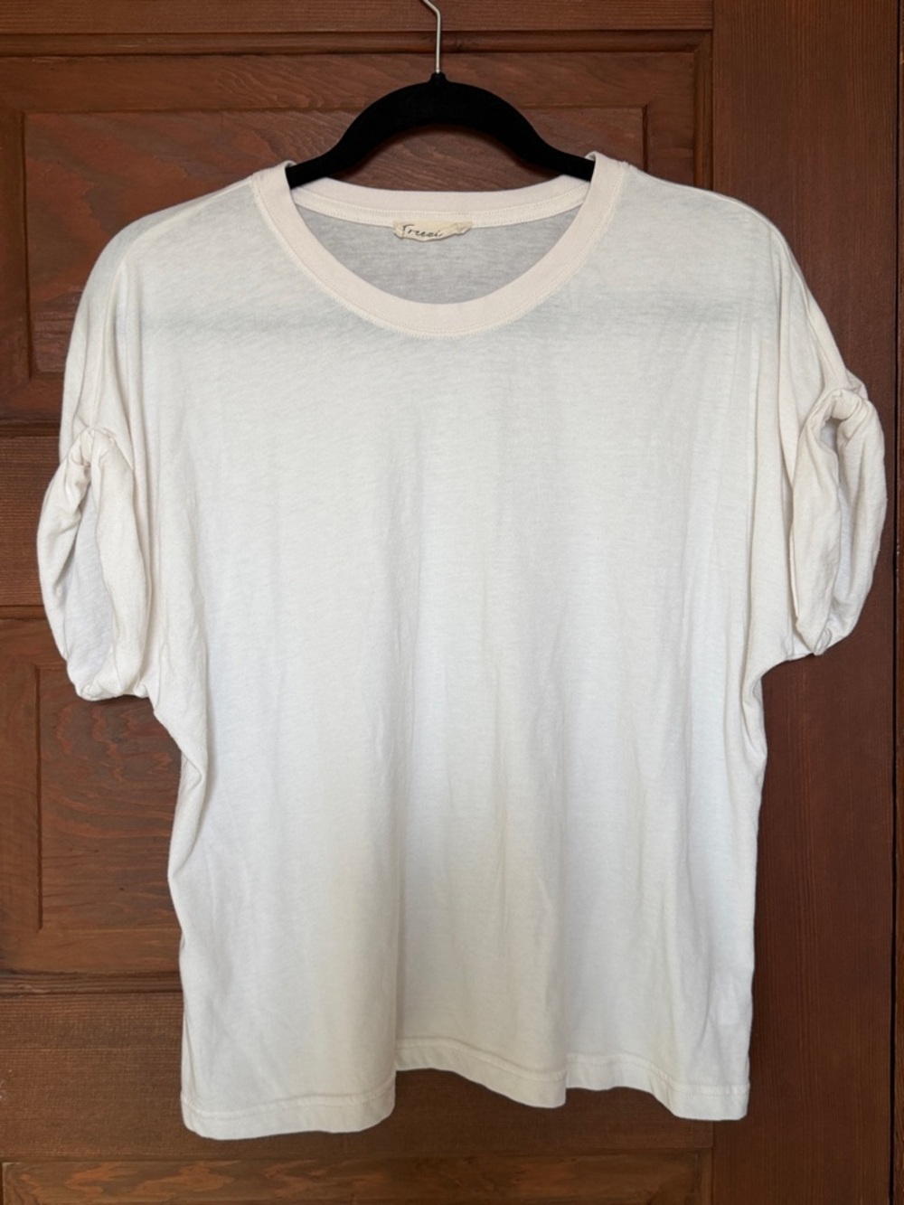 Soft Ivory Short Sleeve Tee Size XL